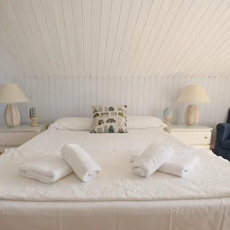 Holiday home Rosa By Alventholidays *